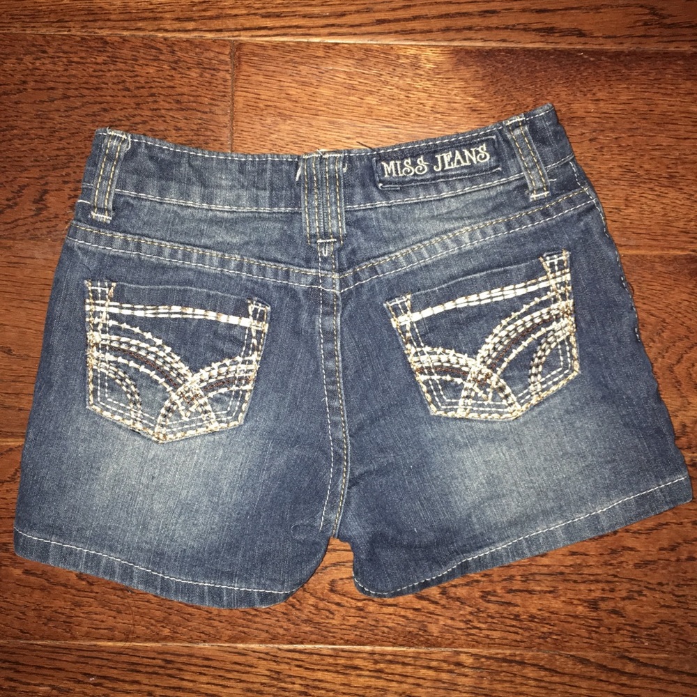 Jeans shorts, size 6 (Girls)